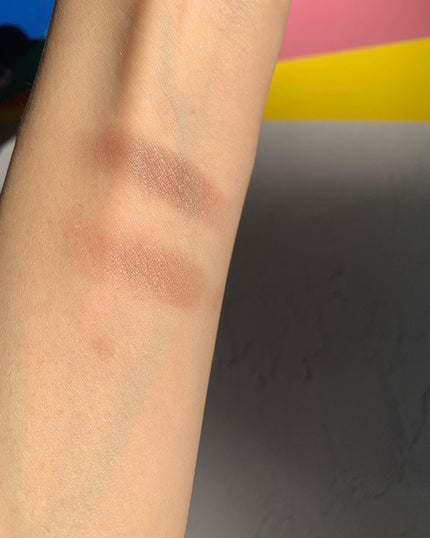 ミネラルマルチパウダー ミモザオレンジ/エトヴォス/単色アイシャドウを使ったクチコミ(3枚目)