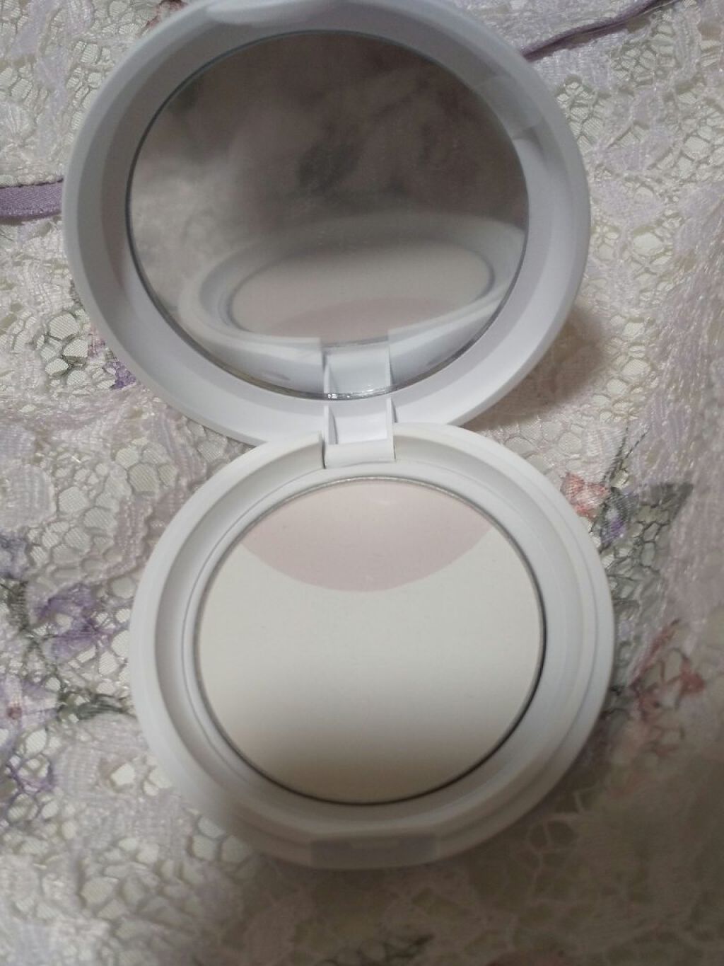 アプリ肌パウダー/b idol/プレストパウダーを使ったクチコミ（3枚目）