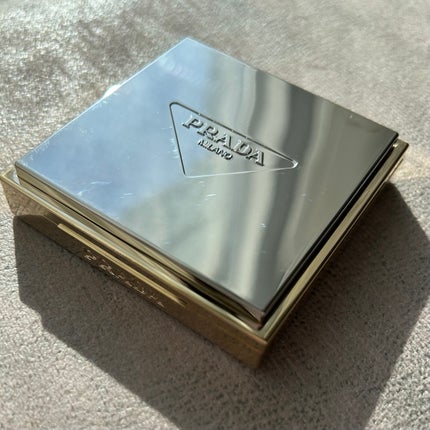 ダイメンションズ マルチエフェクト アイシャドウ/PRADA BEAUTY/アイシャドウパレットを使ったクチコミ(2枚目)