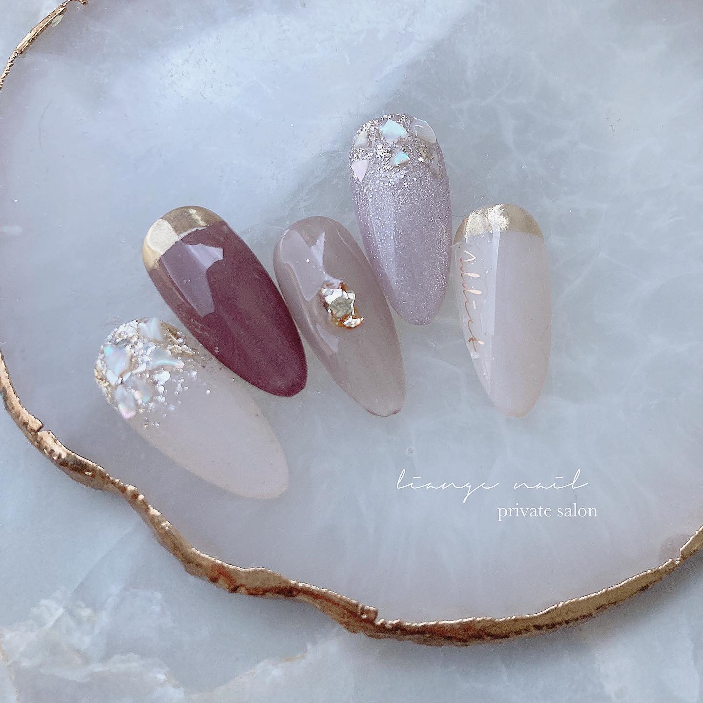 #ネイル,#夏ネイル,#大人ニュアンスネイル,#ニュアンスネイル,#ジェルネイル,#ミラーネイル,#シェルネイルのネイルデザイン