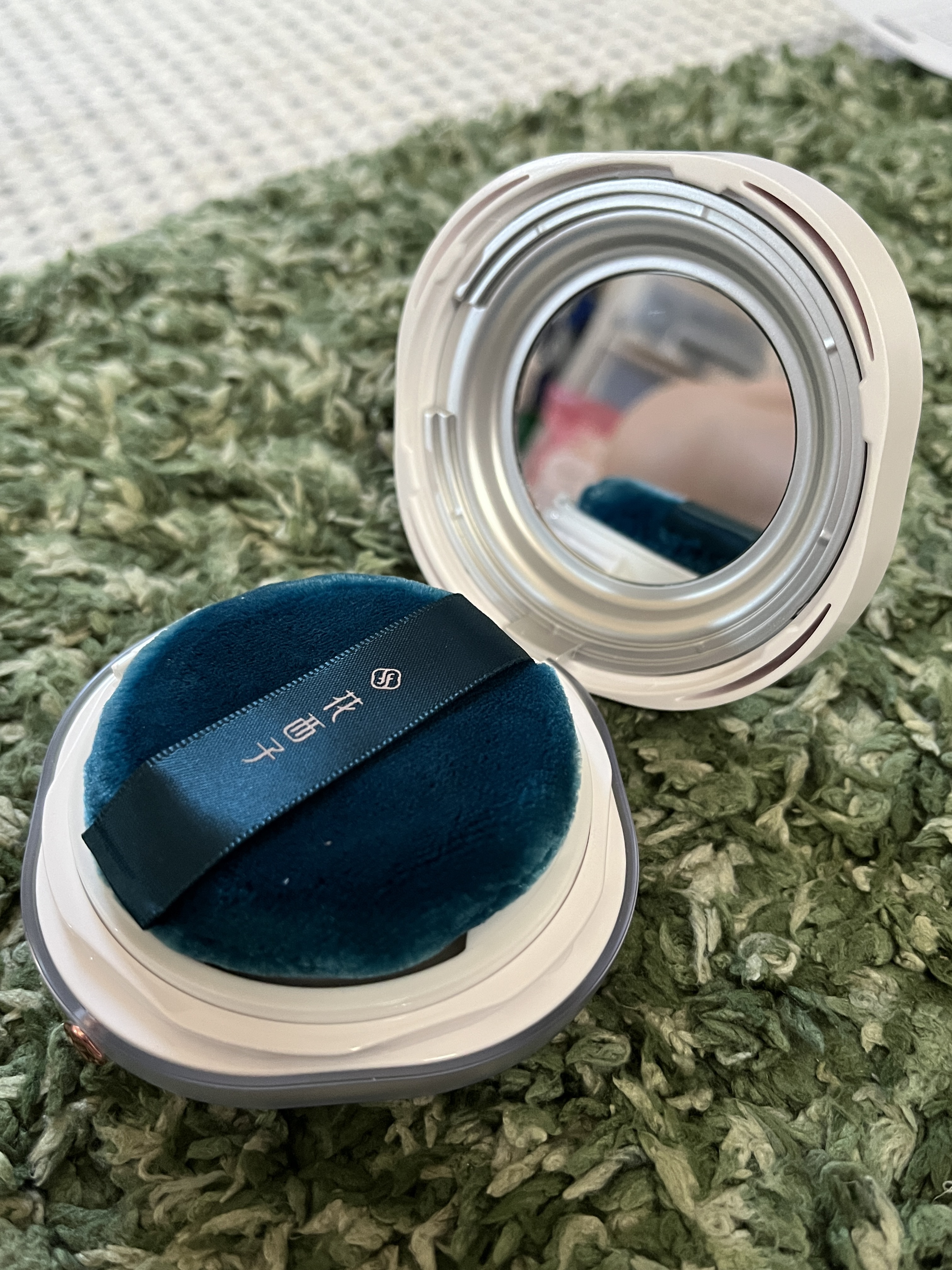 玉養桃花 ルースパウダー/花西子/ルースパウダーを使ったクチコミ（1枚目）