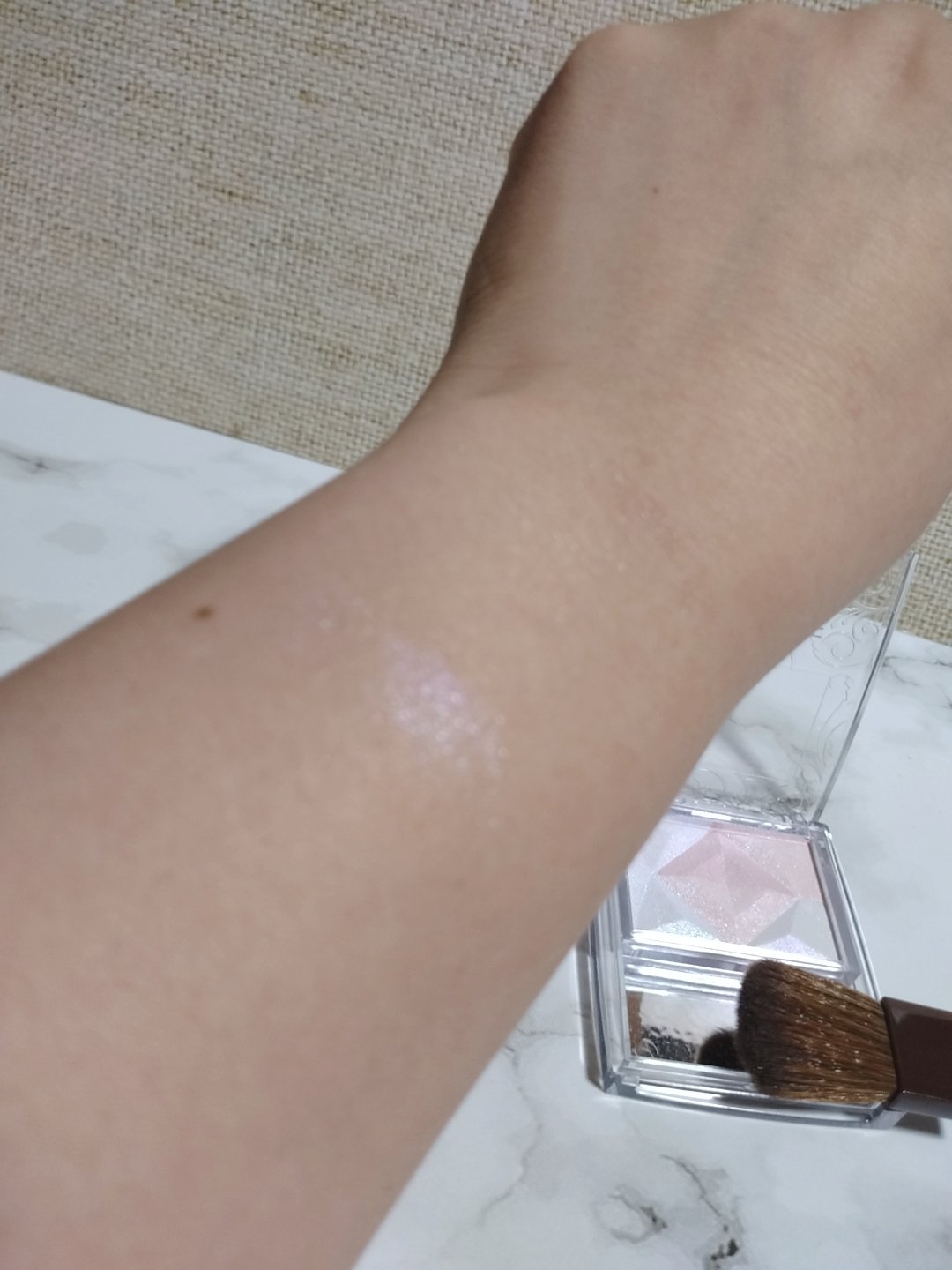 パールグロウハイライト/CEZANNE/ハイライト・シェーディングを使ったクチコミ（2枚目）