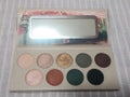 essence Hallo Berlin eyeshadow palette 10