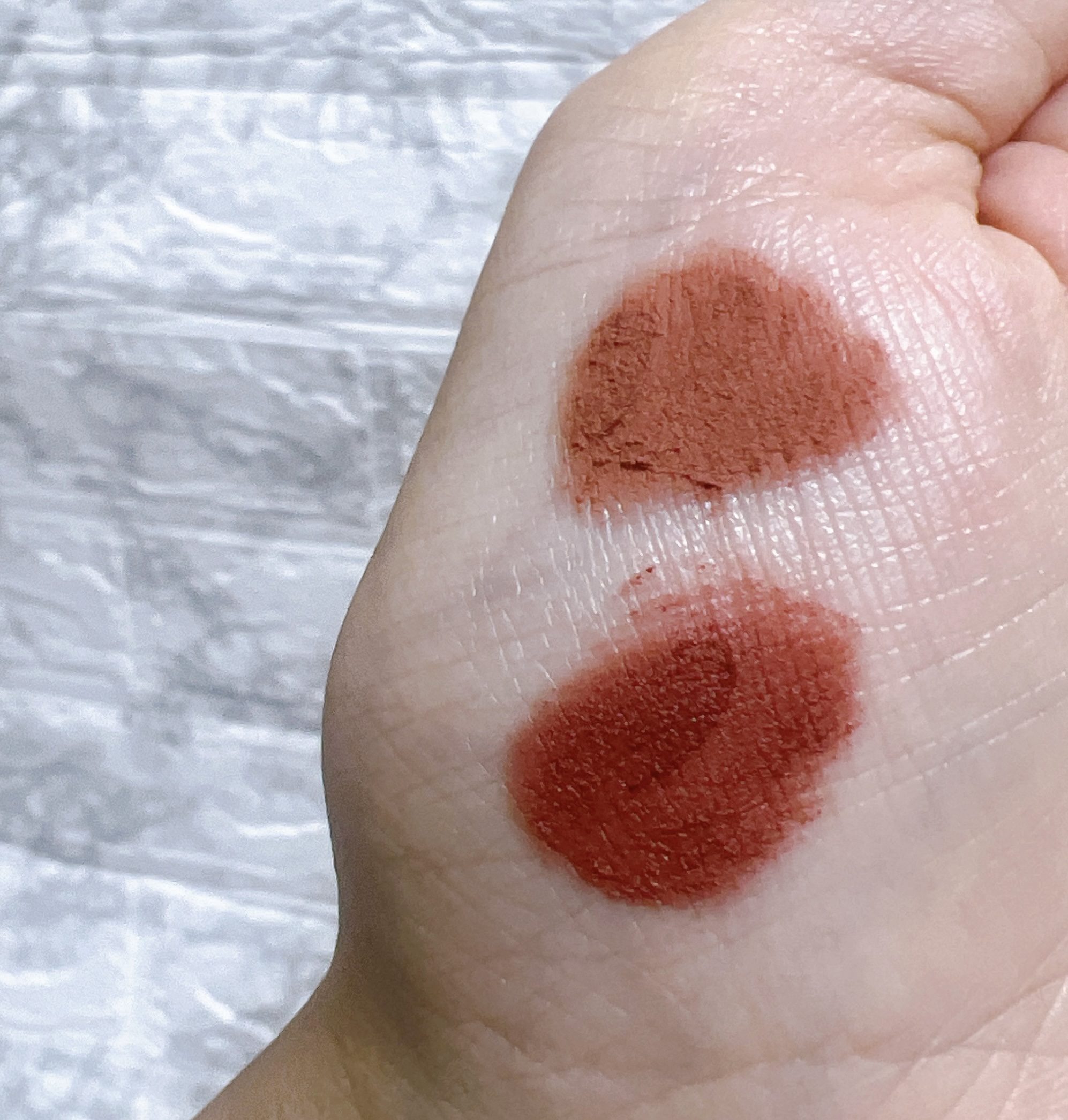 スーパーマットリップ＆チークマッド/INTO U/口紅を使ったクチコミ（3枚目）