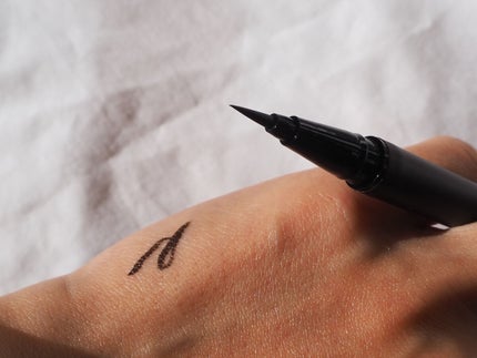 エーメイク マットリキッドアイライナー /A/mAke/リキッドアイライナーを使ったクチコミ(3枚目)