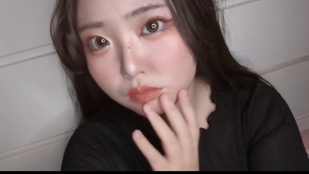 立体創造シェーディングスティック 02　COOL　TONE/Colorgram/シェーディングを使ったクチコミ（2枚目）