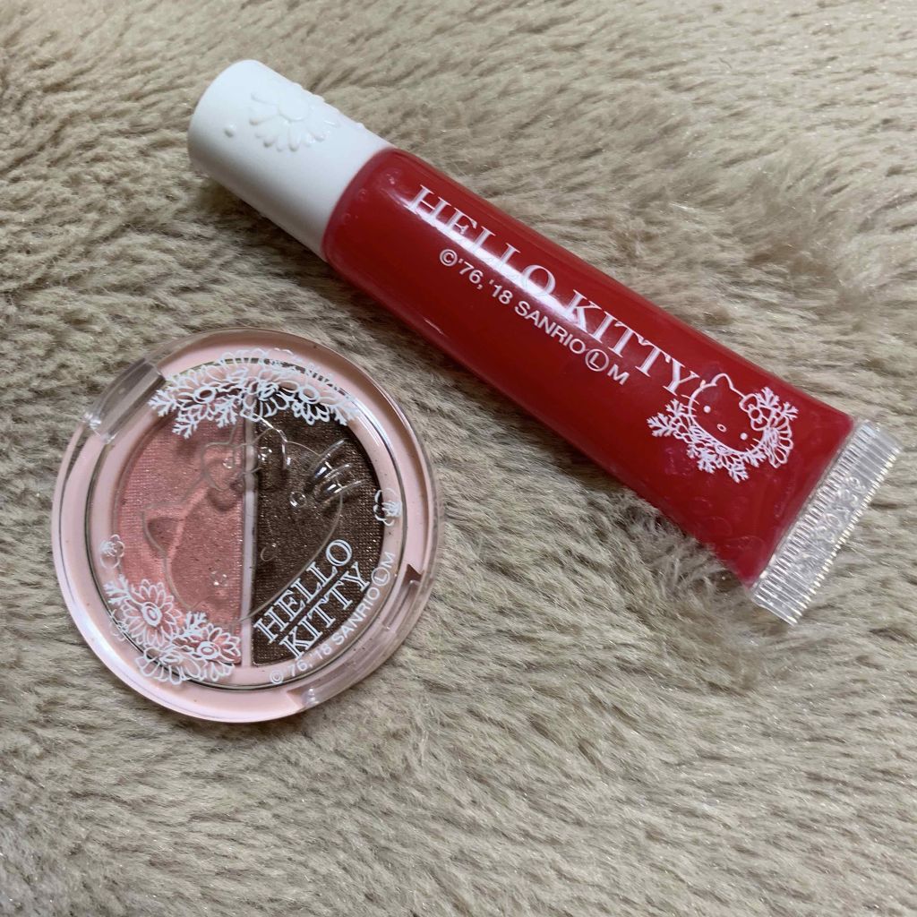 パウダーアイシャドウ ブルーミングキティ/DAISO/アイシャドウパレットを使ったクチコミ(1枚目)