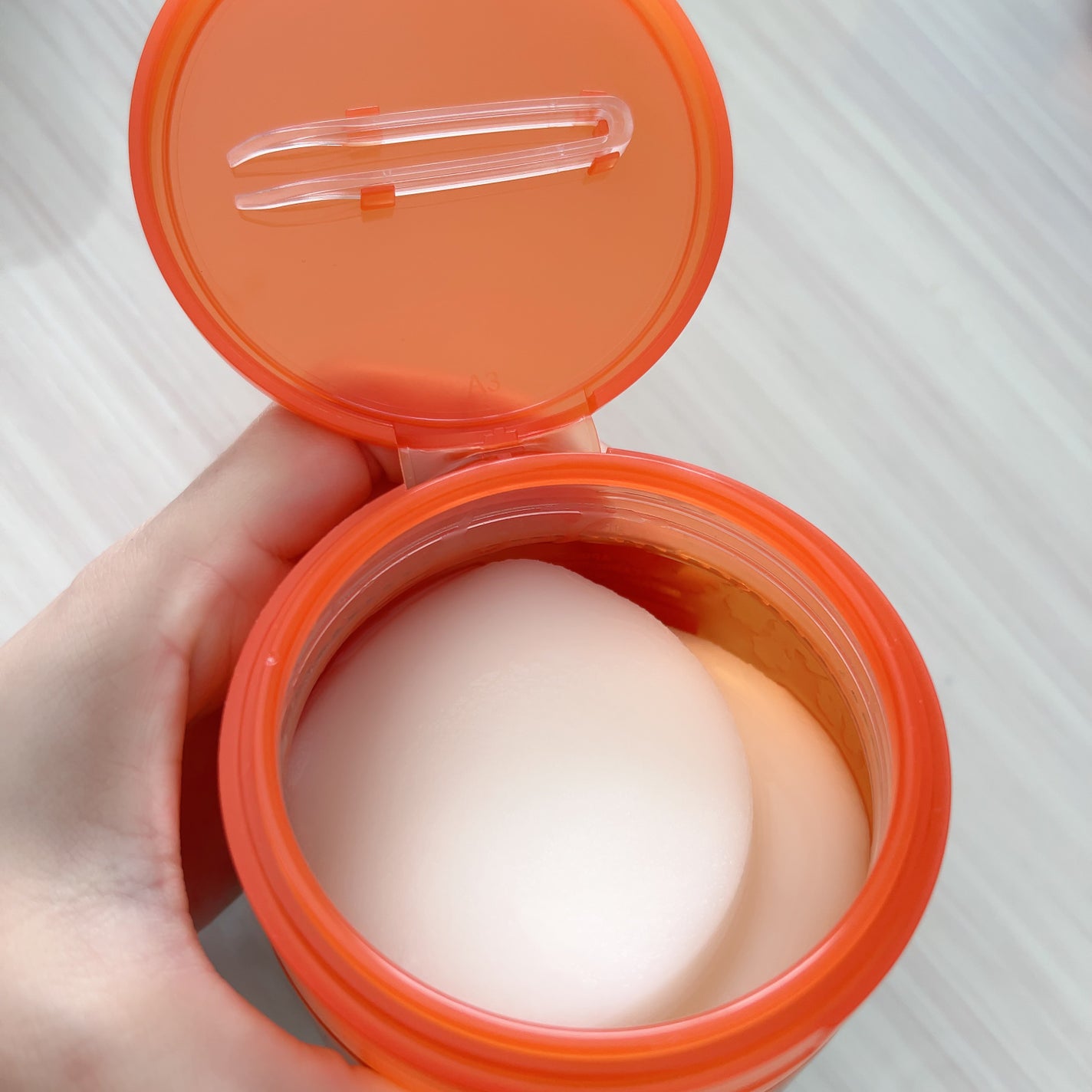 カロテンIPMP(TM) ブレミッシュカーミングセラムパッド/APRILSKIN/トナーパッドを使ったクチコミ(2枚目)