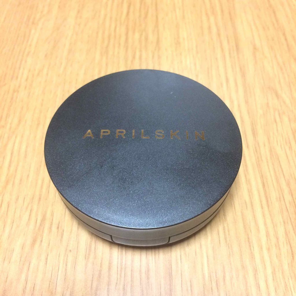 マジックスノークッション ブラック 2.0/APRILSKIN/クッションファンデーションを使ったクチコミ（1枚目）
