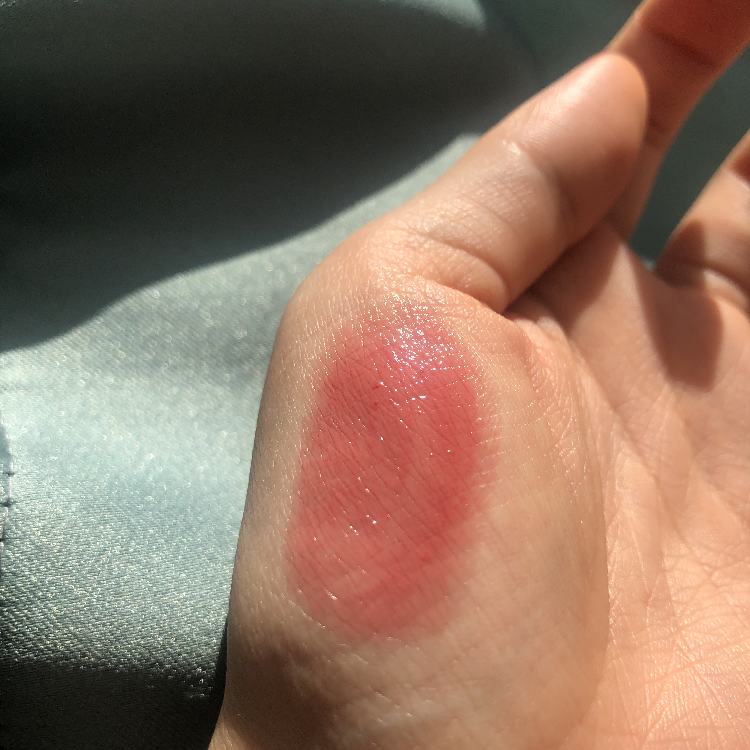 ボンディンググロウリップスティック/Laka/口紅を使ったクチコミ（2枚目）