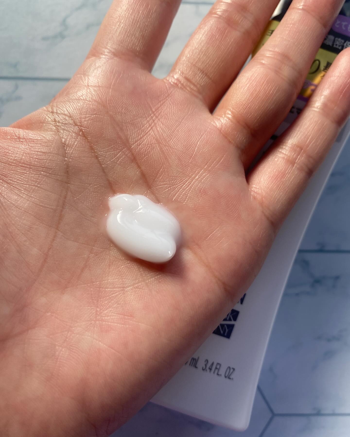 モイスチュアソフニング エマルジョン モイスチュアリペア/スティーブンノル ニューヨーク/ヘアミルクを使ったクチコミ（2枚目）