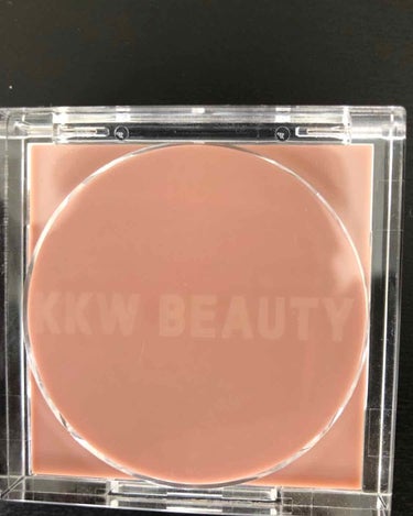 kkw beauty brightening powder/KKW BEAUTY/プレストパウダーを使ったクチコミ（1枚目）