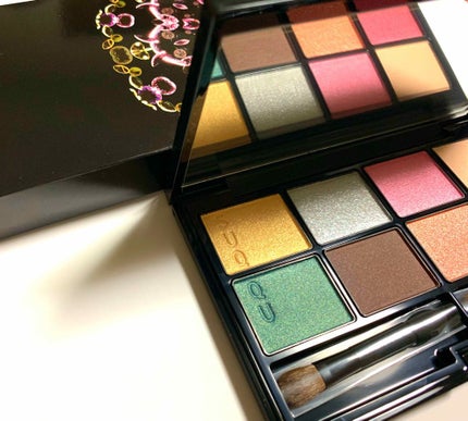 2018 クリスマス アイシャドウ コンパクト/SUQQU/アイシャドウパレットを使ったクチコミ(1枚目)