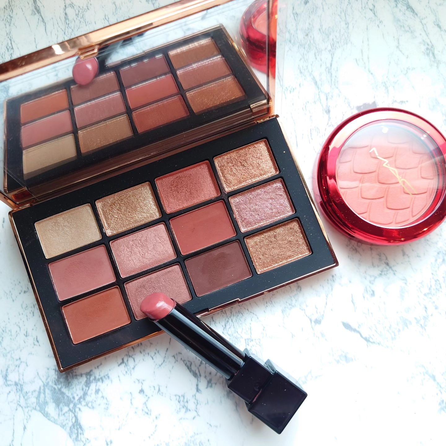 アフターグロー イリジスタブル アイシャドーパレット/NARS/アイシャドウパレットを使ったクチコミ（3枚目）