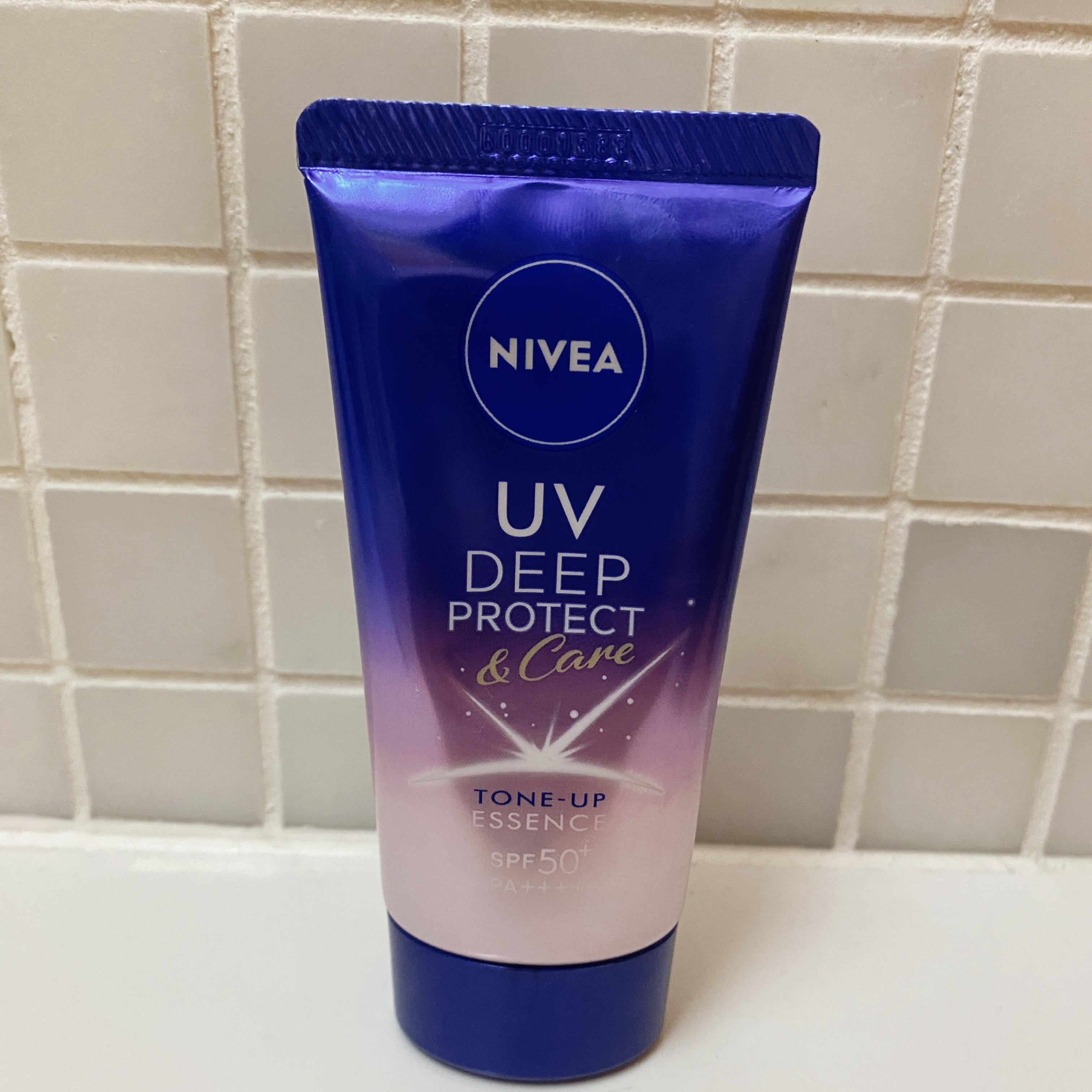 ニベアUV ディープ プロテクト＆ケア トーンアップ エッセンス/ニベア/日焼け止めローションを使ったクチコミ（1枚目）