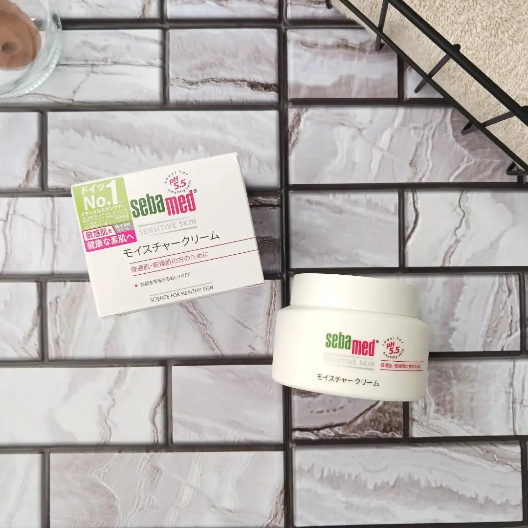 セバメド モイスチャークリームのクチコミ「セバメドは、トラブルを起こしがちなお肌の“pHバランスの乱れ”に着目したドイツNo.1※1メデ.....」（1枚目）