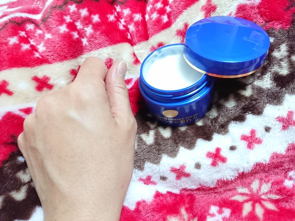 プラセホワイター 薬用美白エッセンスクリーム/プラセホワイター/フェイスクリームを使ったクチコミ（3枚目）