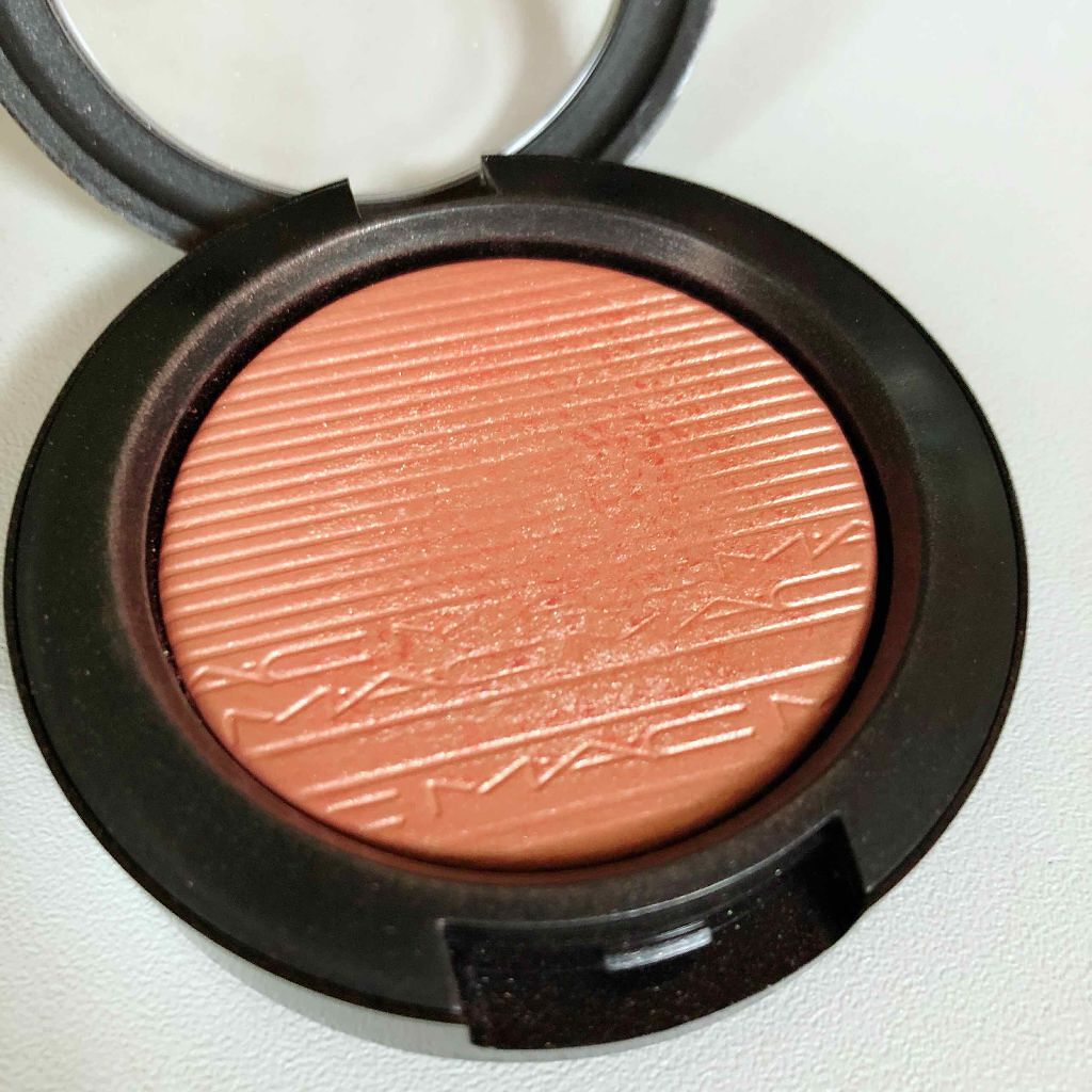 エクストラ ディメンション ブラッシュ/M・A・C/パウダーチークを使ったクチコミ(2枚目)