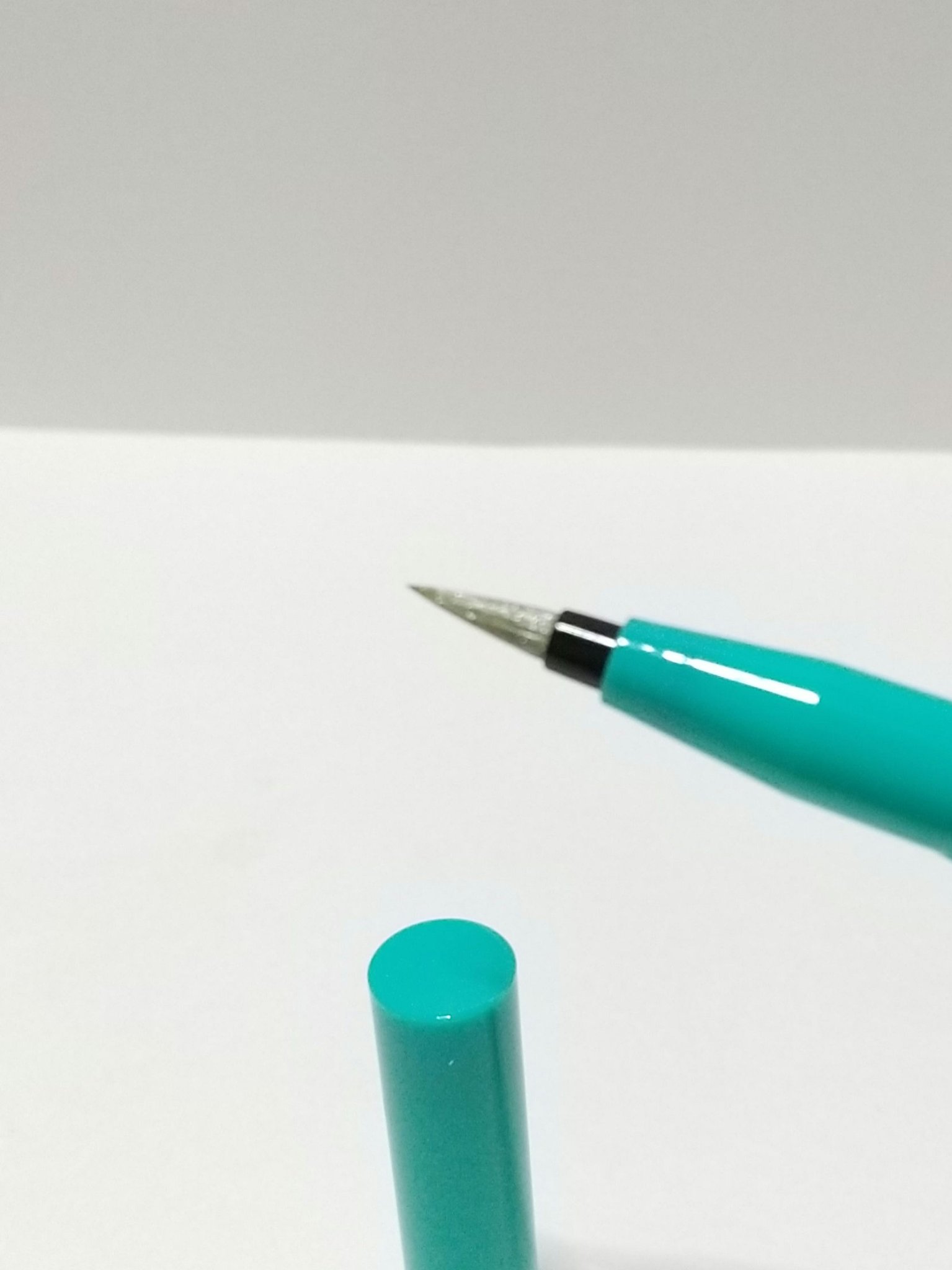 美容液ラメライナー 301 シャイニーミント/Borica/リキッドアイライナーを使ったクチコミ（2枚目）