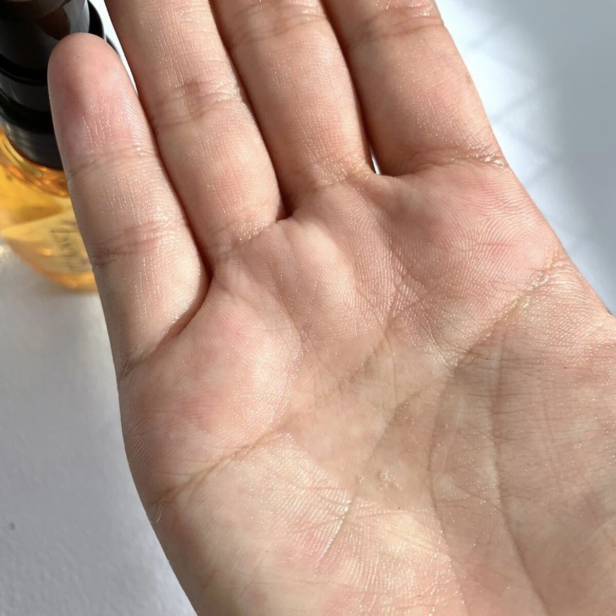 CCオイル/エッセンシャル/ヘアオイルを使ったクチコミ（2枚目）