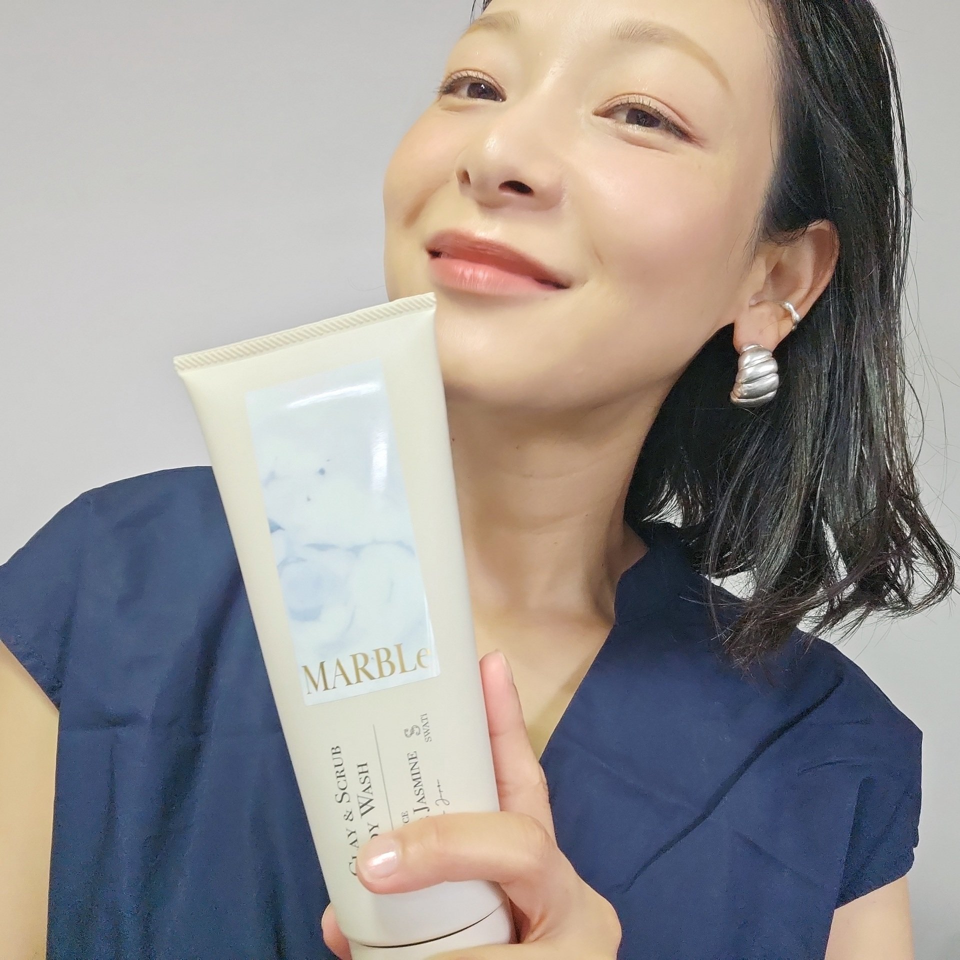 CLAY ＆ SCRUB BODY WASH/SWATi MARBLe/ボディスクラブを使ったクチコミ（1枚目）