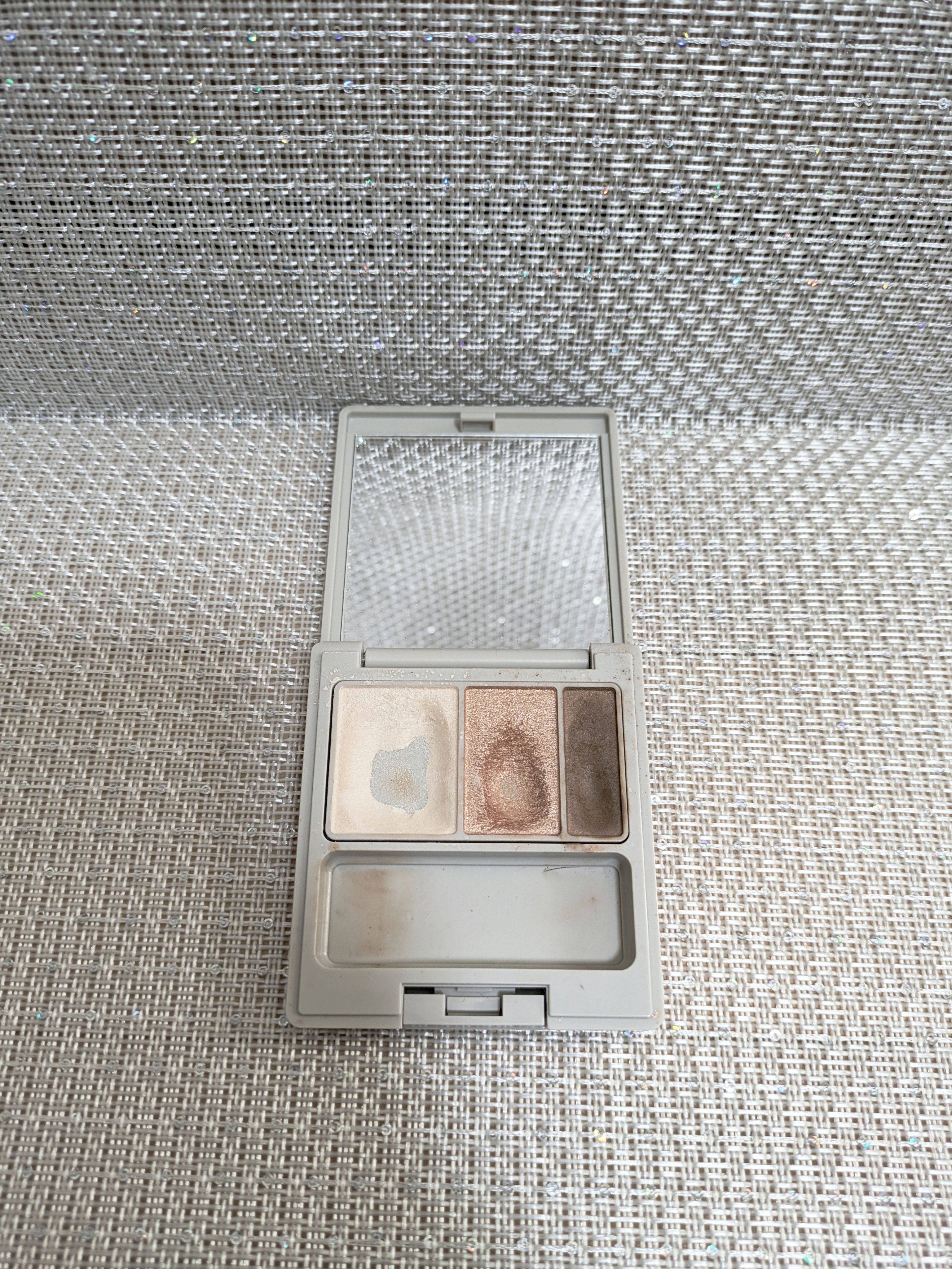 アイパレット 01 ナチュラルベージュ/ナチュラグラッセ/アイシャドウパレットを使ったクチコミ（2枚目）