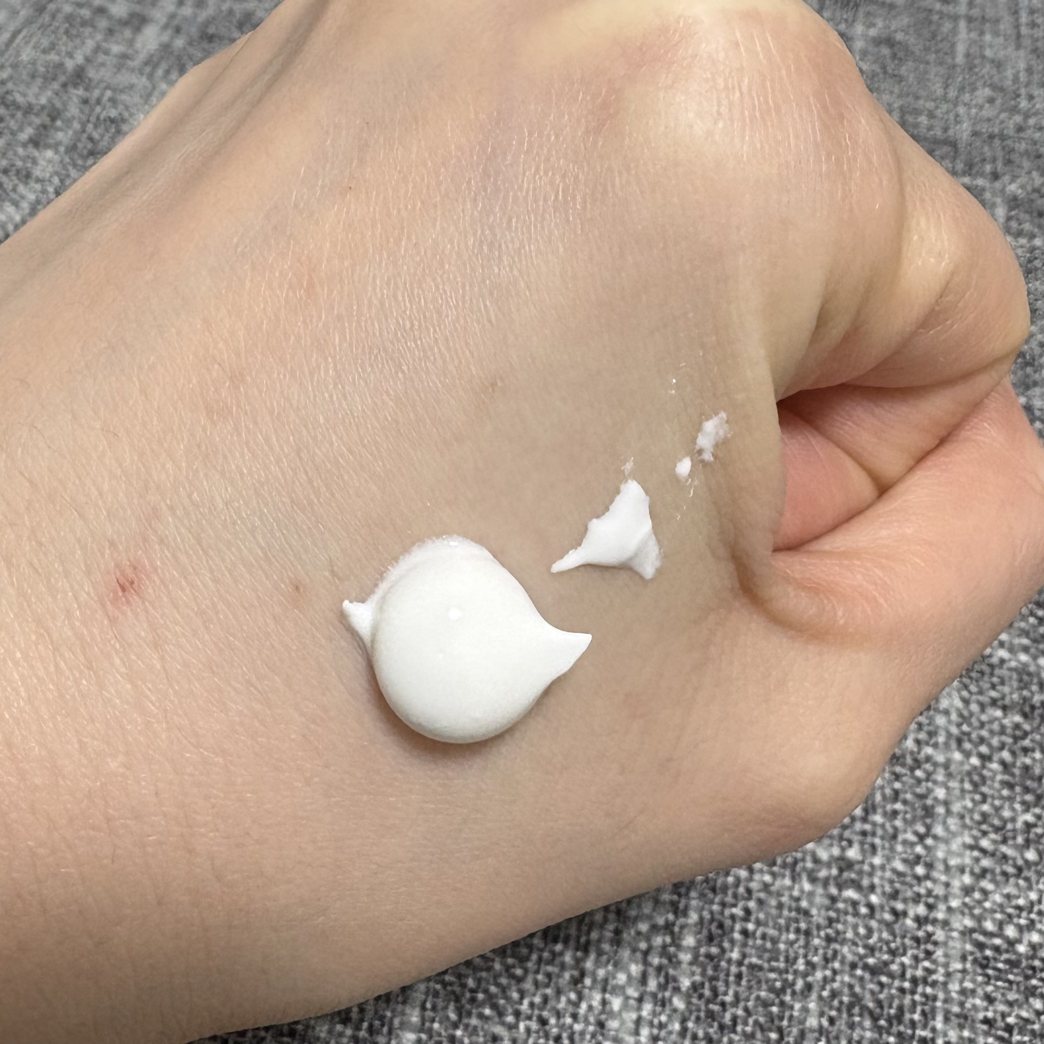 シカプラスト リペアクリーム B5+	/ラ ロッシュ ポゼ/フェイスクリームを使ったクチコミ（2枚目）