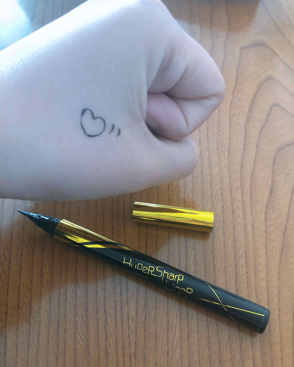 ハイパーシャープ ライナー R/MAYBELLINE NEW YORK/リキッドアイライナーを使ったクチコミ(3枚目)