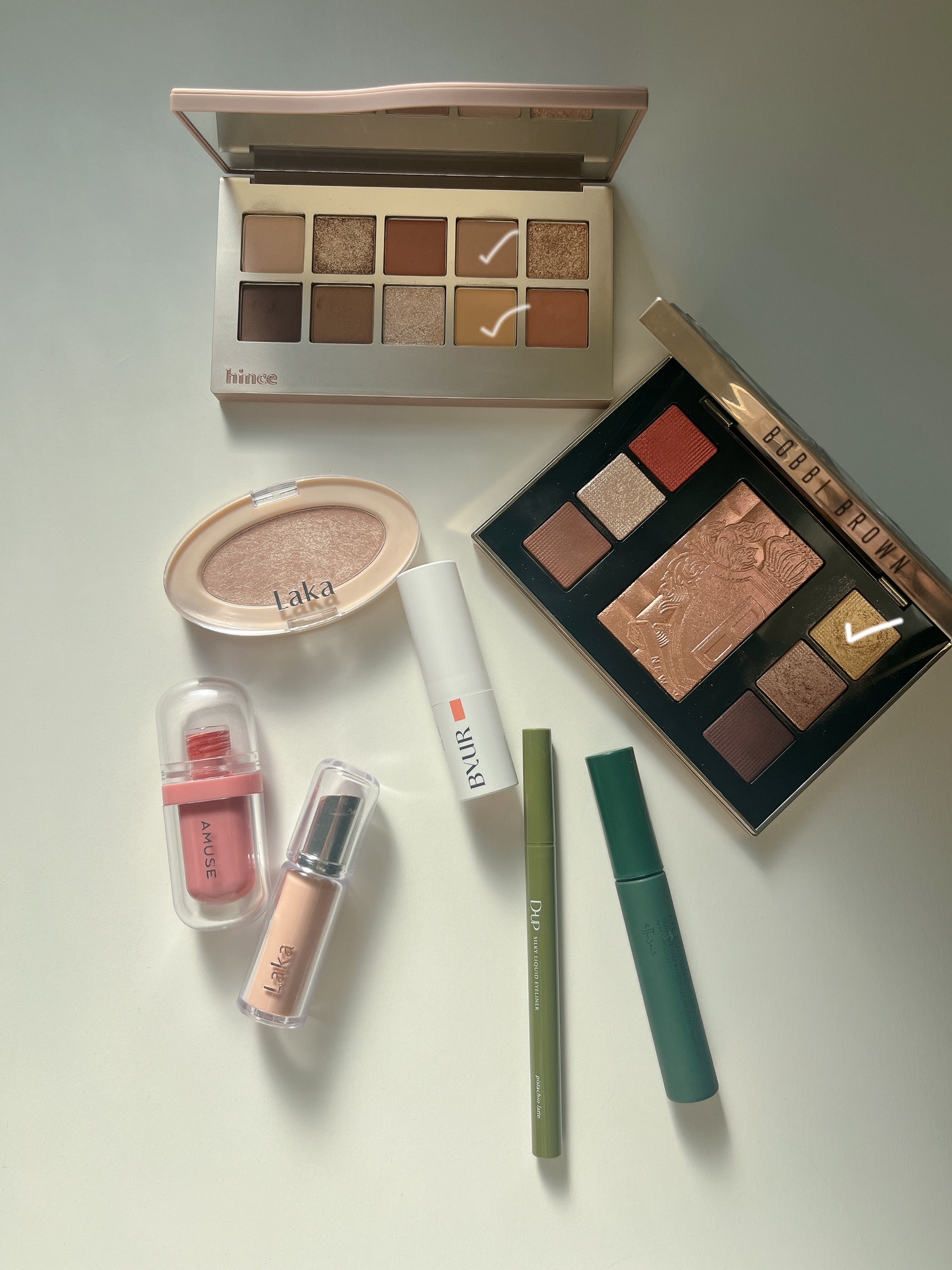 リュクス アイ & チーク パレット/BOBBI BROWN/アイシャドウパレットを使ったクチコミ（2枚目）