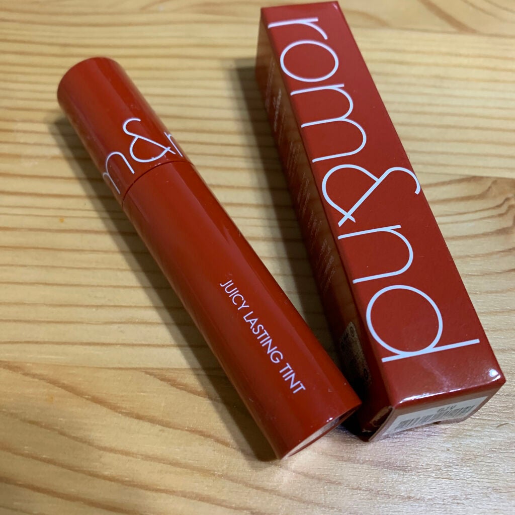 ジューシーラスティングティント/rom&nd/リップティントを使ったクチコミ(1枚目)