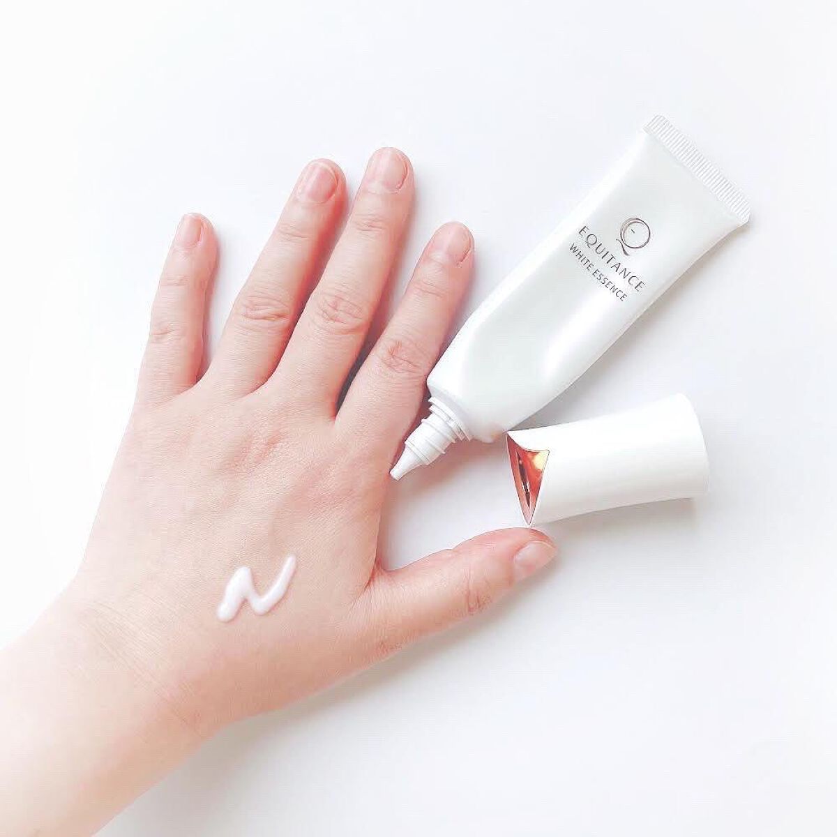 ホワイトエッセンスT/エクイタンス/美容液を使ったクチコミ（2枚目）