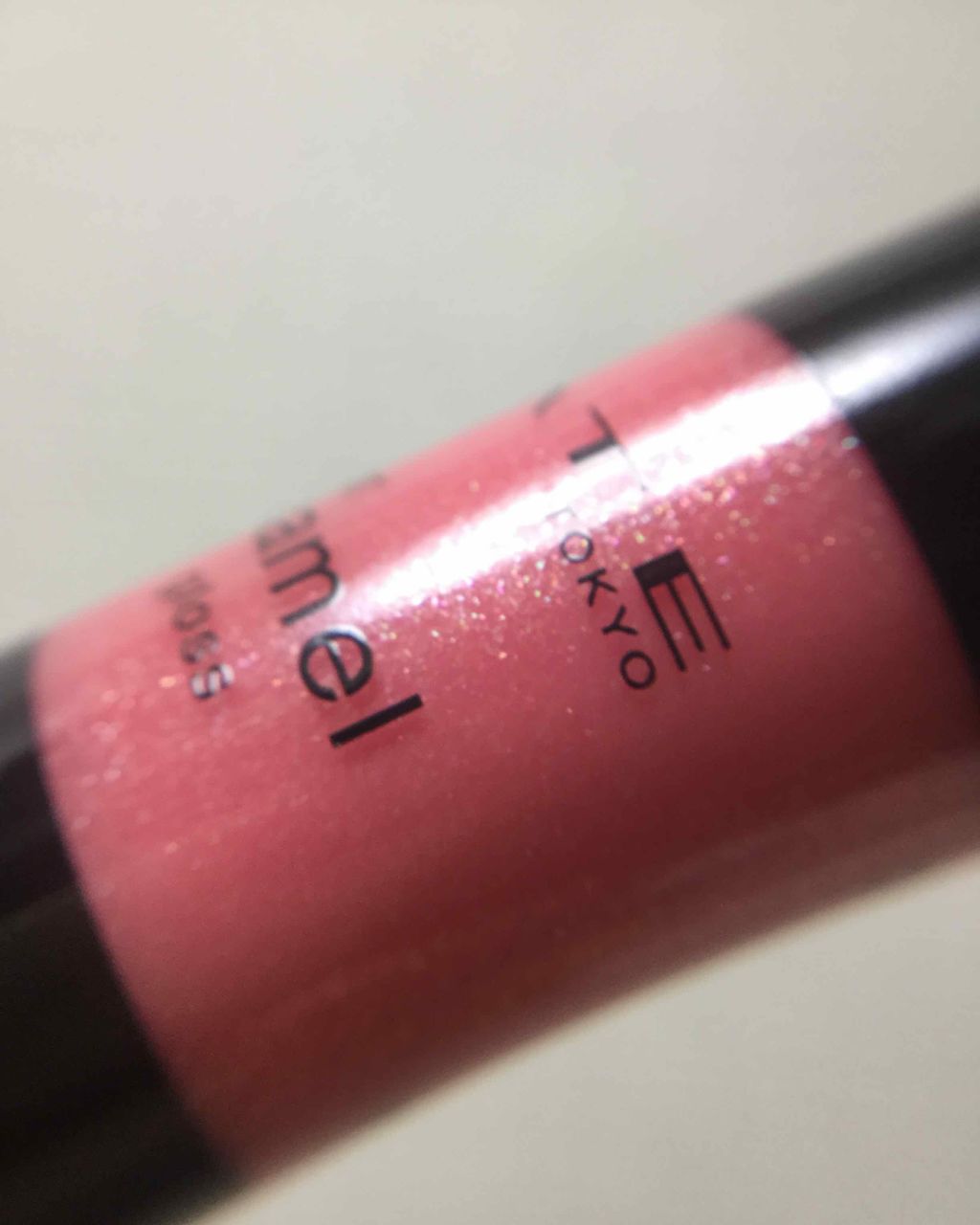 カラーエナメルグロス RD-1/KATE/リップグロスを使ったクチコミ（3枚目）