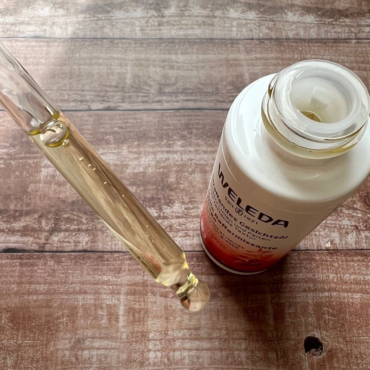 ざくろ フェイシャルオイル/WELEDA/フェイスオイルを使ったクチコミ（2枚目）