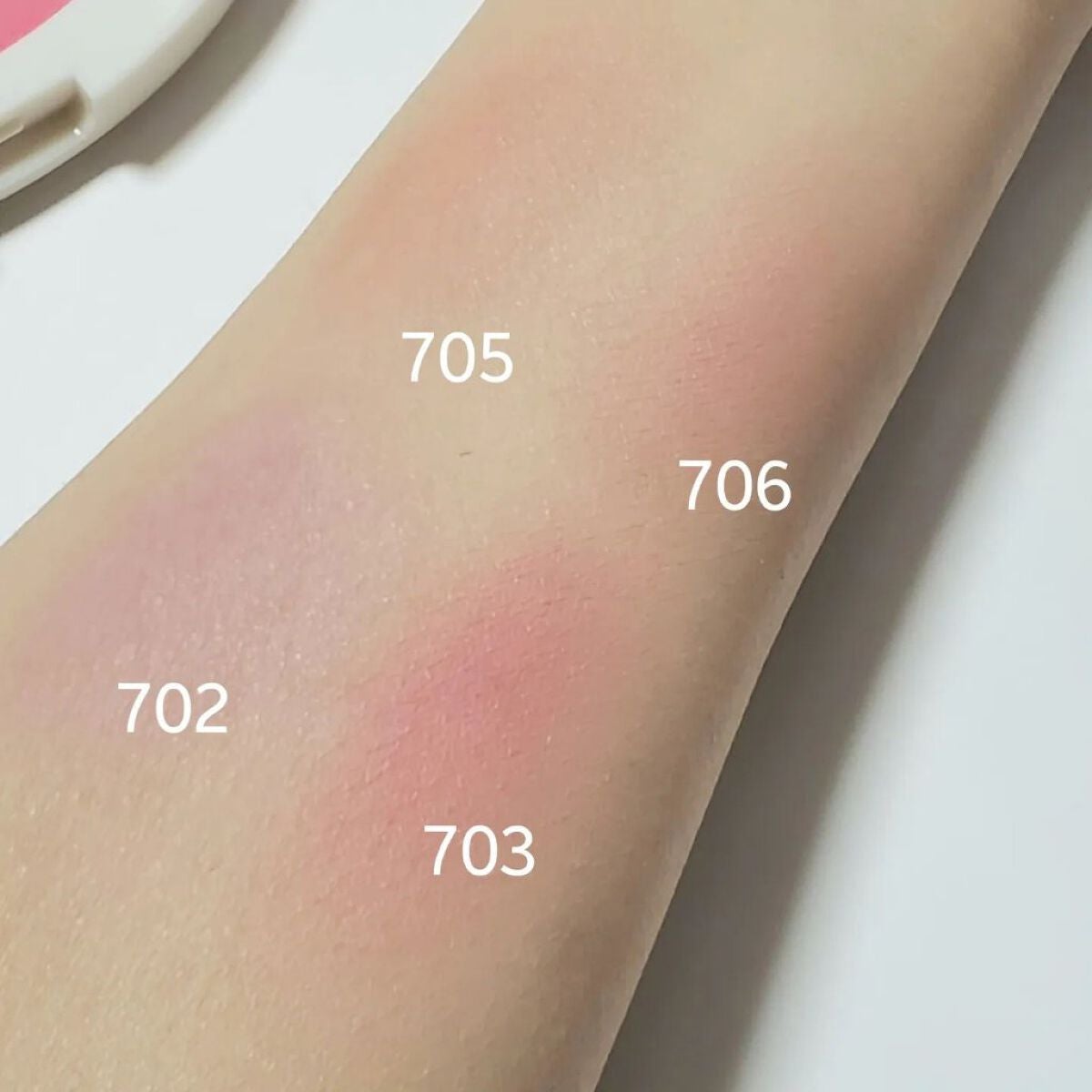 ラブシルクブラッシュ/Laka/パウダーチークを使ったクチコミ(6枚目)