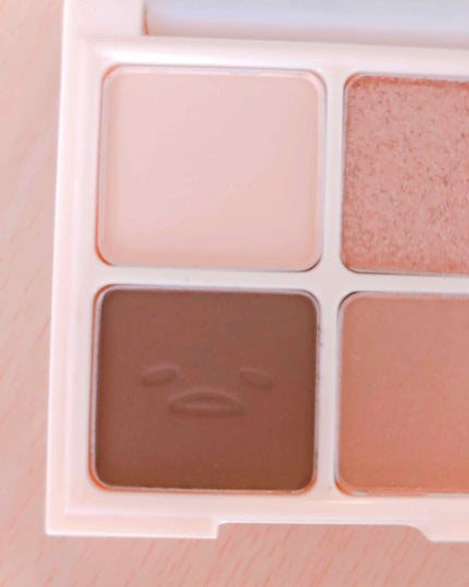 ぐでたまアイシャドウ/HOLIKA HOLIKA/アイシャドウパレットを使ったクチコミ(3枚目)