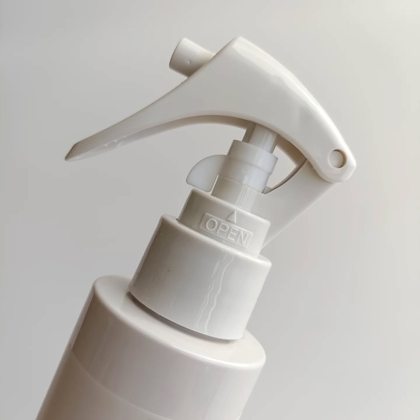 サロン10 洗いながさないトリートメント アンプルヘアミスト 超ダメージヘア用 /miseenscene/ヘアミストを使ったクチコミ（2枚目）