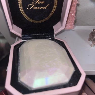 Too Faced ダイヤモンドライト マルチユース ハイライターのクチコミ「
こんにちは〜〜💎💎

今日は、日本から撤退してしまいましたね😿
Too Faced😭😭

ダ.....」（3枚目）