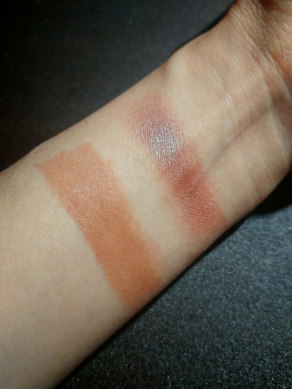 ピグメント/M・A・C/単色アイシャドウを使ったクチコミ（2枚目）