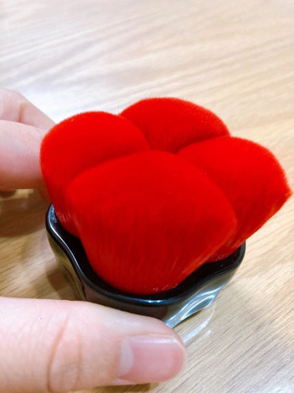 HANATSUBAKI HAKE ポリッシング フェイスブラシ/SHISEIDO/メイクブラシを使ったクチコミ(4枚目)