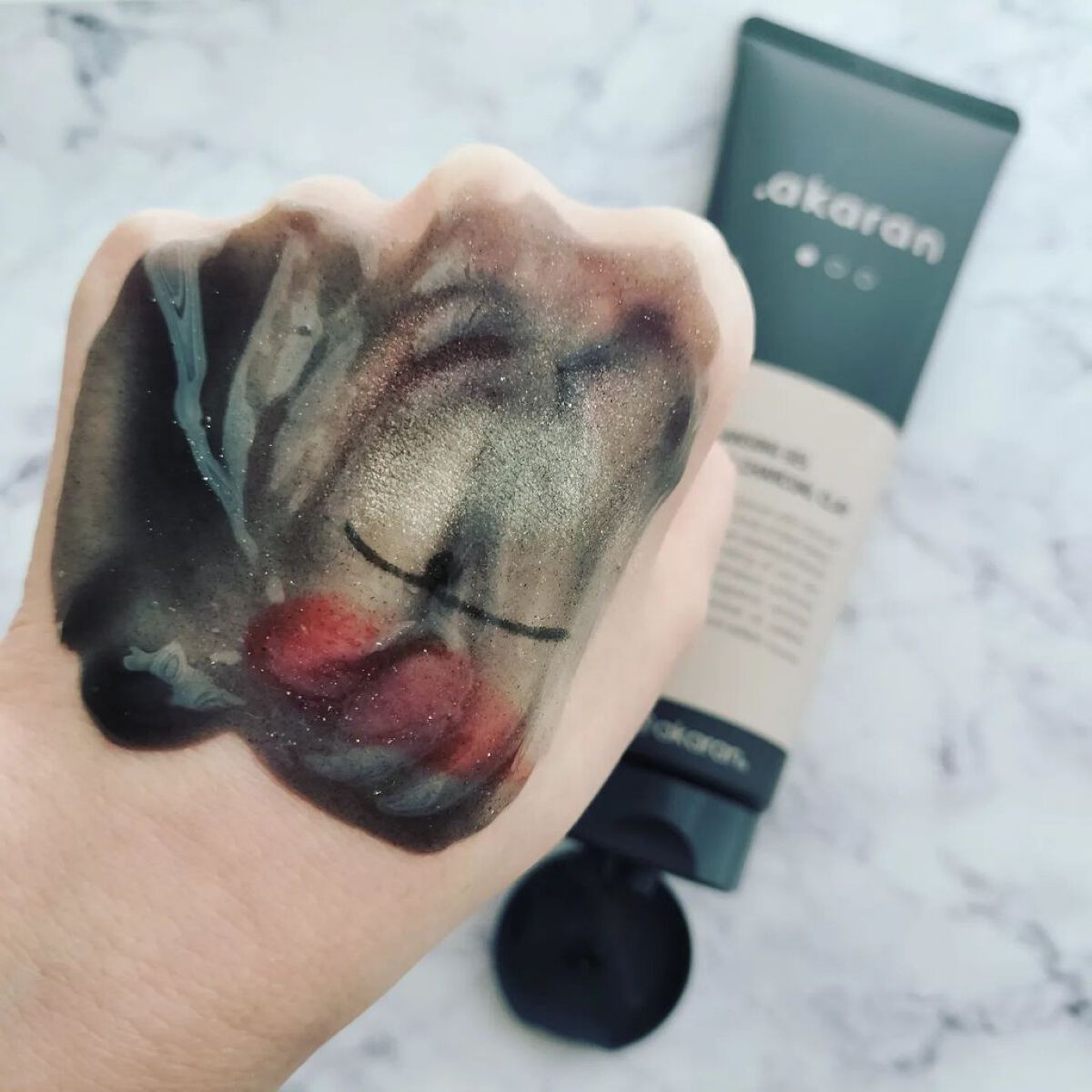 ブラックジェルクレンジング/.akaran/クレンジングジェルを使ったクチコミ（3枚目）
