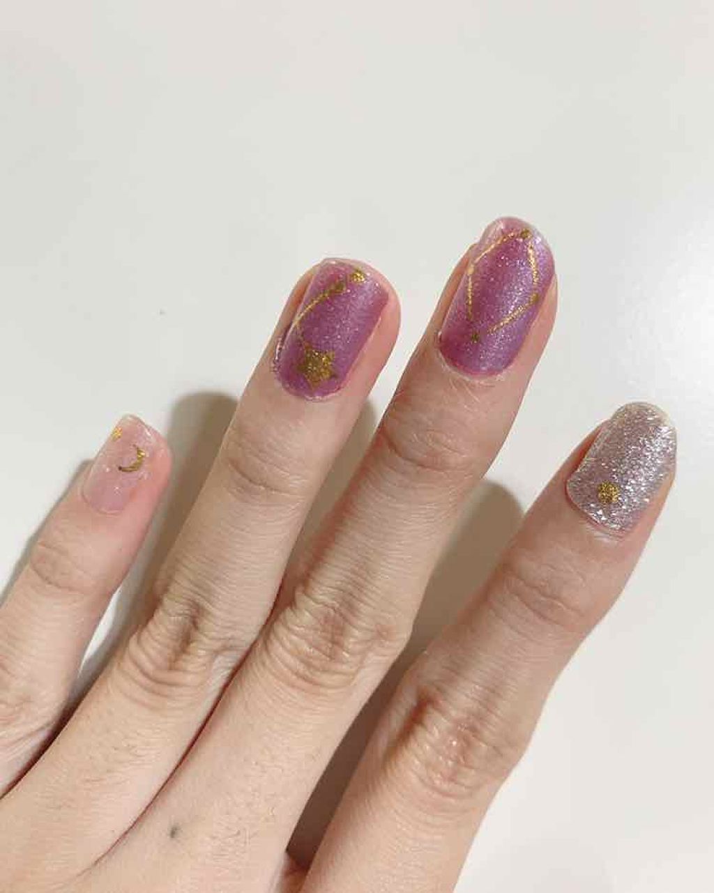 ぱえと on LIPS 「ネイルシールに最近ハマってきたので投稿😇ネイルシールって正直最..」(2枚目)