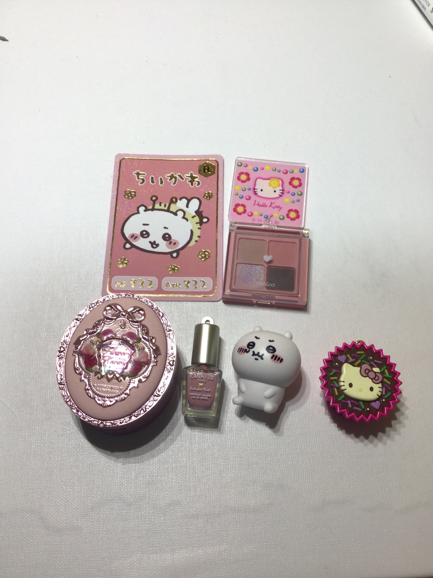 もも 垢変え迎え行ってる on LIPS 「なんか暗いな...最近買ったピンク系の子達なんだけどめたくそ可..」(2枚目)