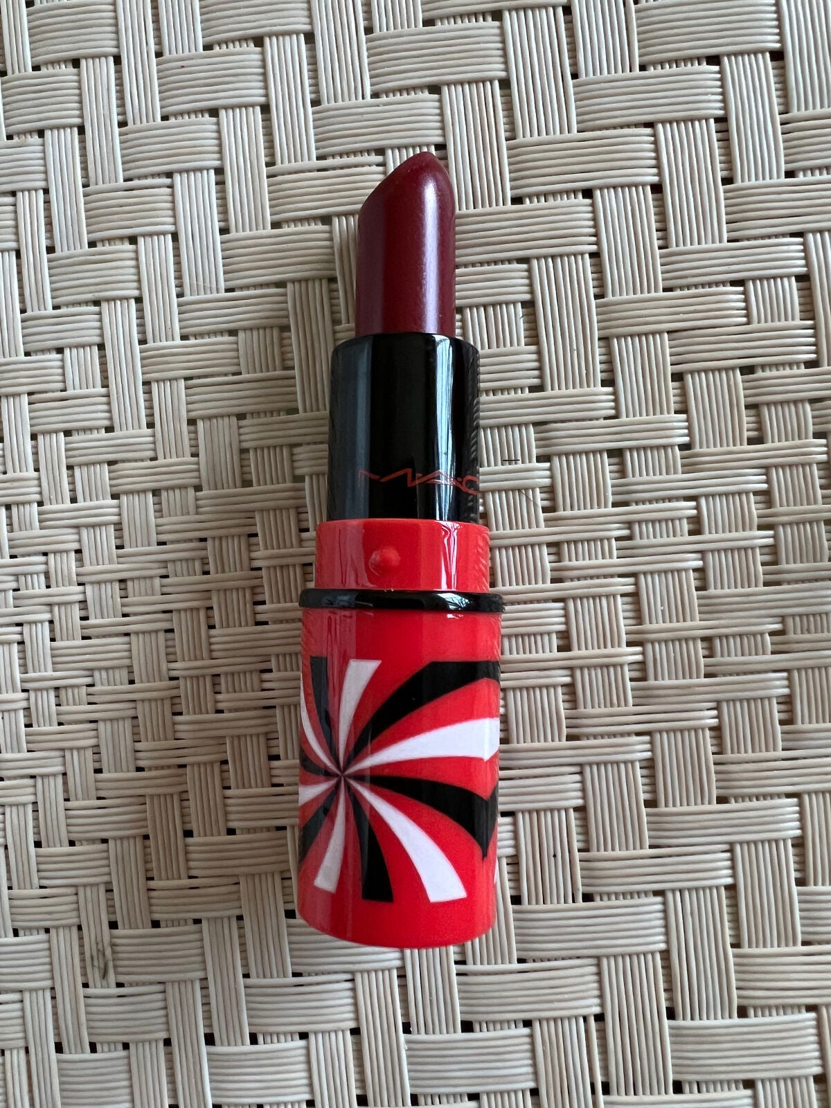 タイニー トリックス ミニ リップスティック トリオ/M・A・C/口紅を使ったクチコミ(4枚目)