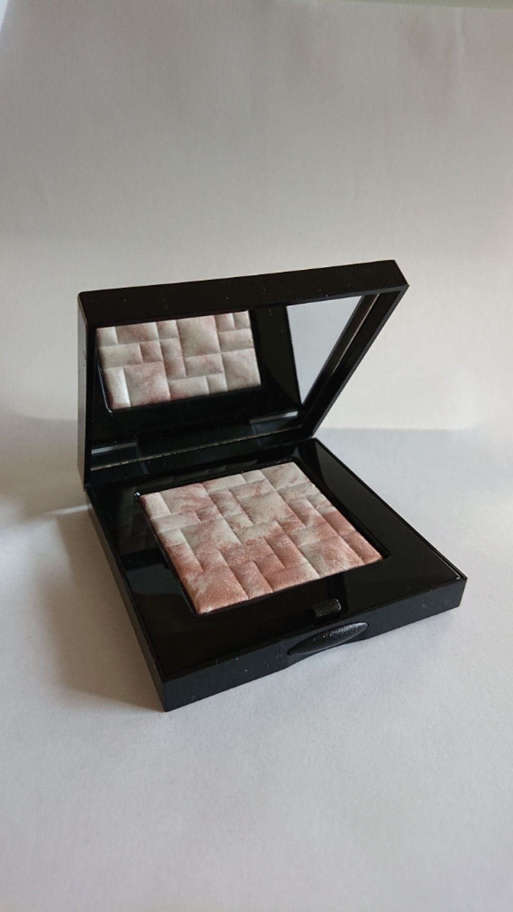 ハイライティング パウダー/BOBBI BROWN/パウダーハイライトを使ったクチコミ(1枚目)