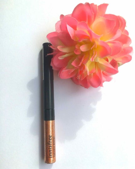 トゥインクル グリッター/innisfree/リキッドアイライナーを使ったクチコミ(1枚目)