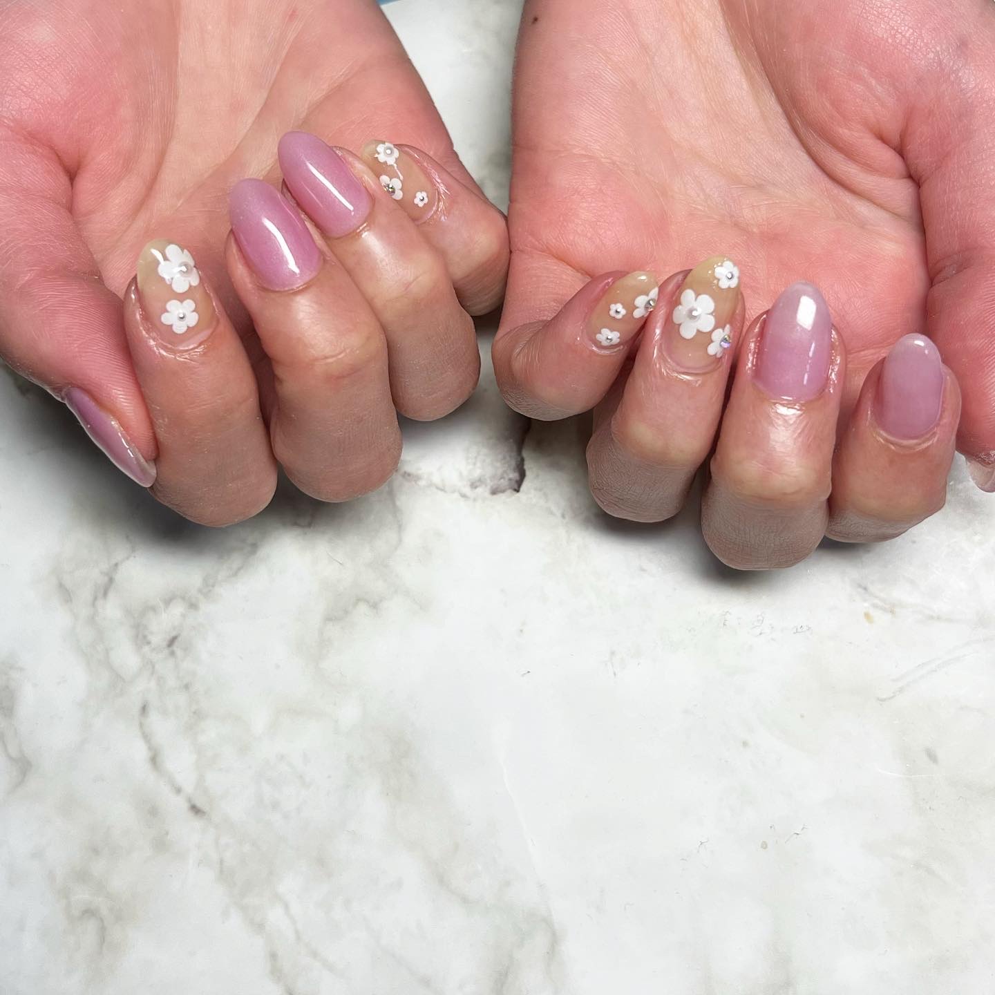 #お花ネイル,#6月ネイル,#ショートネイル,#ネイル,#ニュアンスネイル,#スカルプネイル,#ジェルネイル,#ママネイル,#ギャルネイル,#大人ネイル,#派手ネイル,#ネイル,#城陽ネイル,#京都ネイル,#大阪ネイル,#奈良ネイルのネイルデザイン