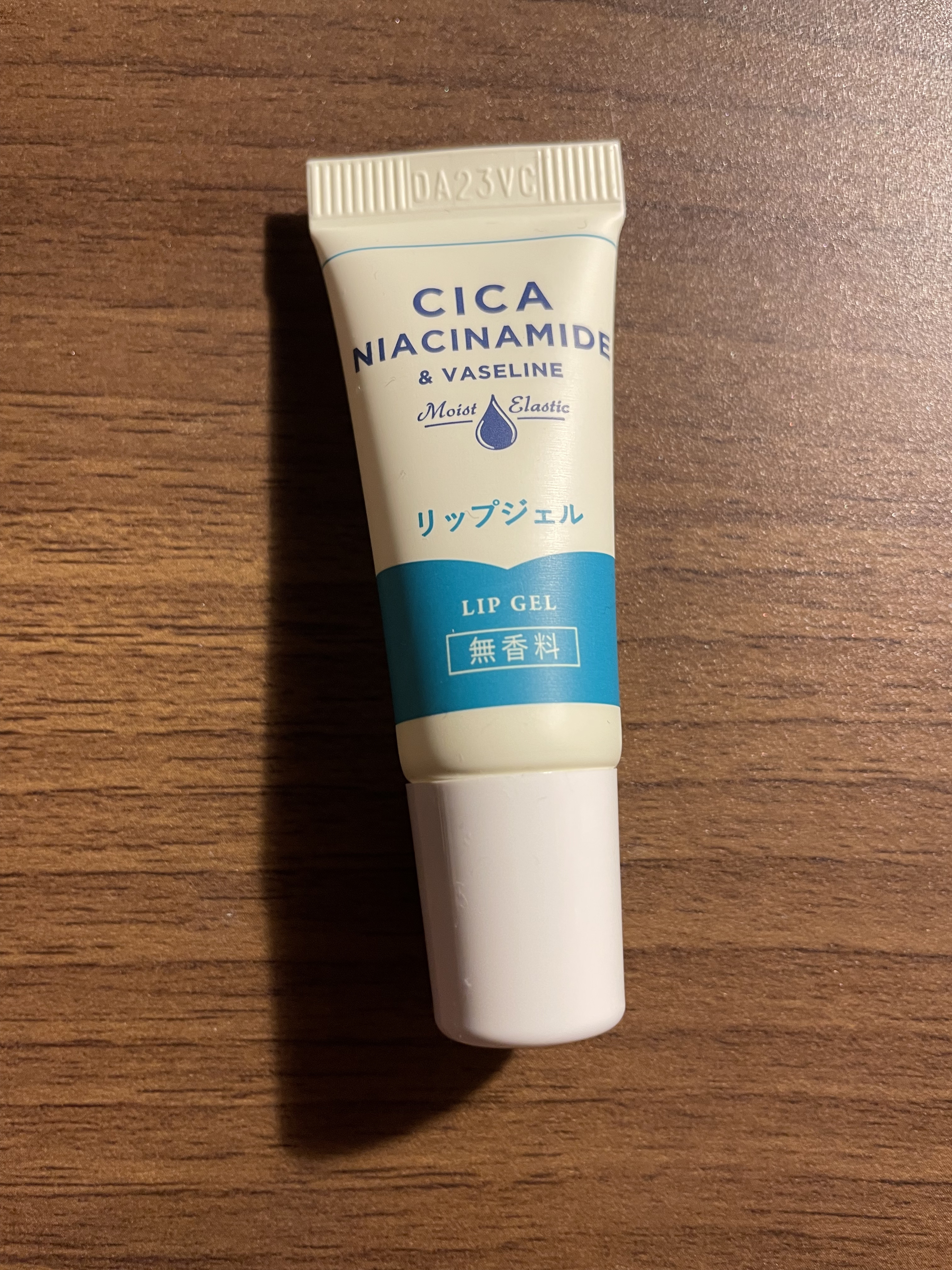 リップジェル ワセリン配合 CICAナイアシンアミドPlus 無香料/DAISO/リップクリームを使ったクチコミ（1枚目）