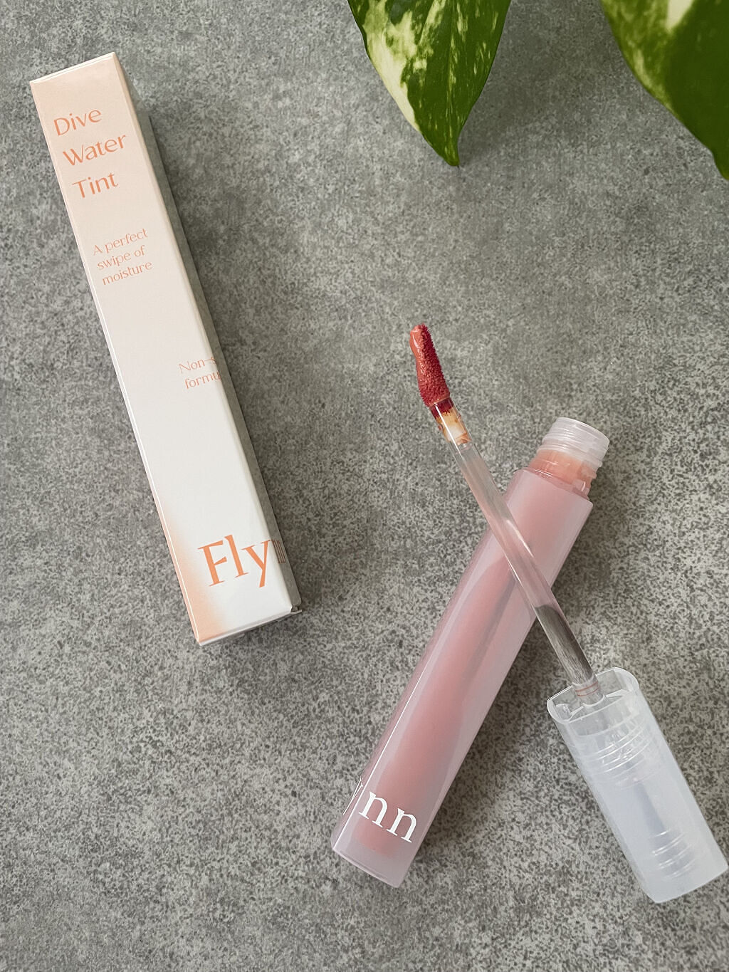 Dive Water Tint 02 ズームイン/Flynn/口紅を使ったクチコミ（1枚目）