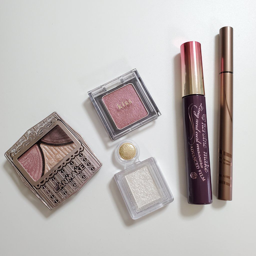 シアー グリッターアイズX X51 SKIP A BEAT/KiSS/単色アイシャドウを使ったクチコミ（2枚目）