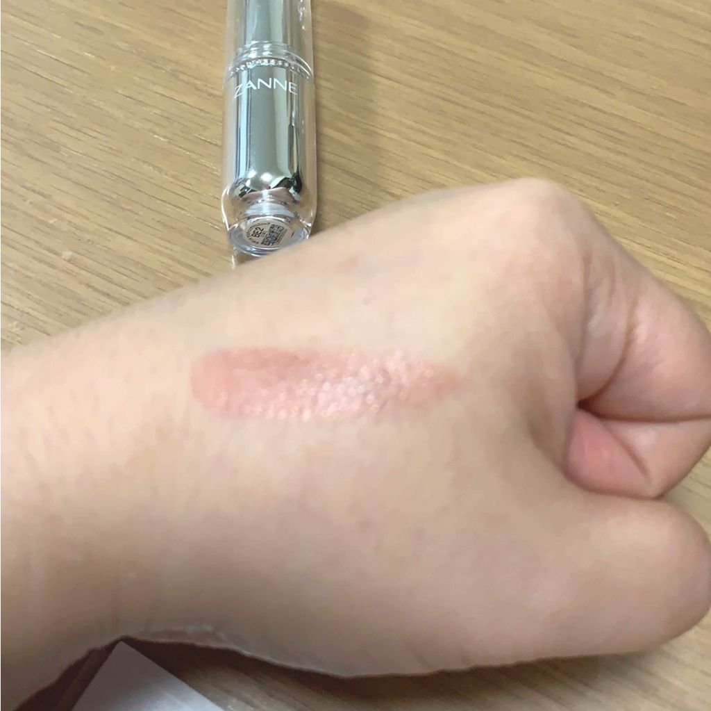 ラスティンググロスリップ/CEZANNE/口紅を使ったクチコミ（2枚目）